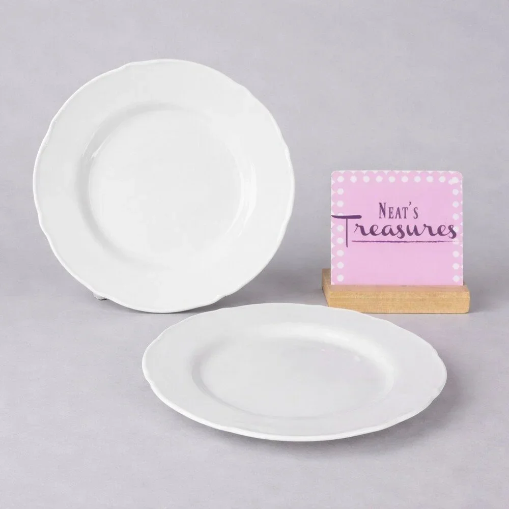 Ikea of Sweden UPPLAGA 21986 White Scalloped Porcelain Lunch Salad Plates Set 2